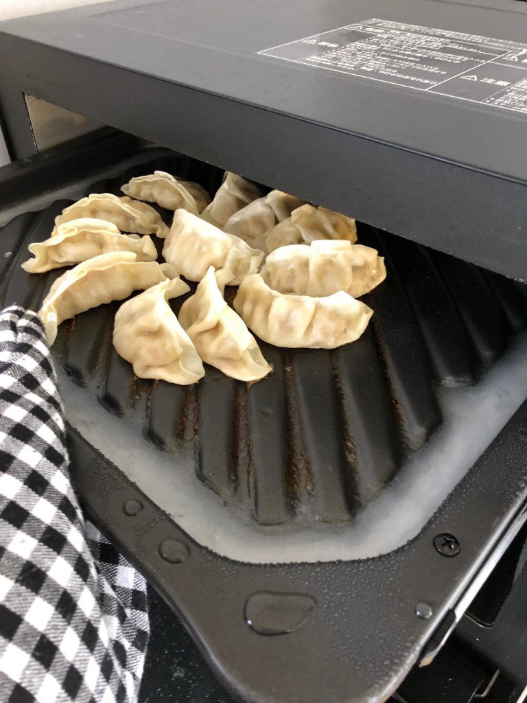 冷凍食品総選挙第2位の餃子を焼いてみた！【オーブンレンジビストロで餃子を焼く！】 | ピアレキタガワ｜家電製品はもちろん、パソコンなどの情報 ...